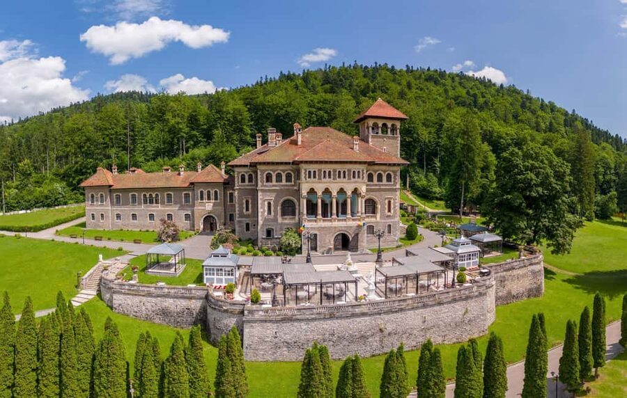 3 Castle Bucharest: Dracula Castle, Wednesday & Peles Castle - Practical tips for a smoother day