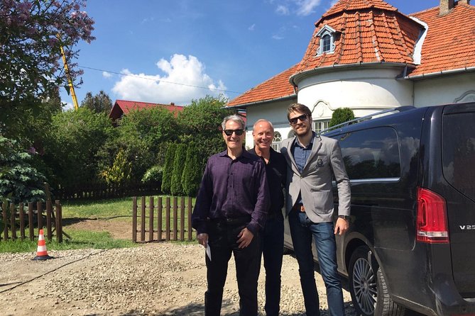 3 Castle:Peles ,Bran,Cantacuzino Tour from Brasov /Hotel pickup - Bran Castle: medieval walls and Dracula marketing