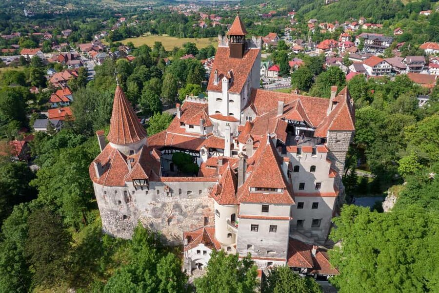 3 Castles Tour From Bucharest: Peles, "Wednesday" & Dracula - Who should book this castle tour?