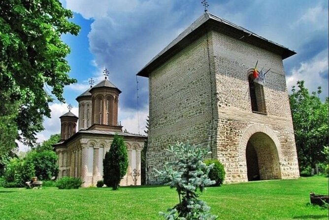 5h Abandoned Fort, Dracula's Grave and Mogoșoaia Palace, Private - Three very different chapters of Romanian history