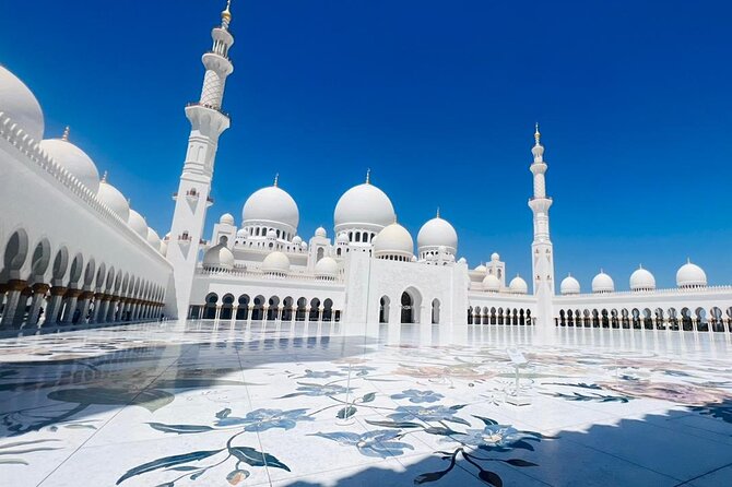 8 hours Abu Dhabi Grand Mosque and Qasar Al Watan Palace Tour - Emirates Palace: A Free Look at Abu Dhabi Luxury