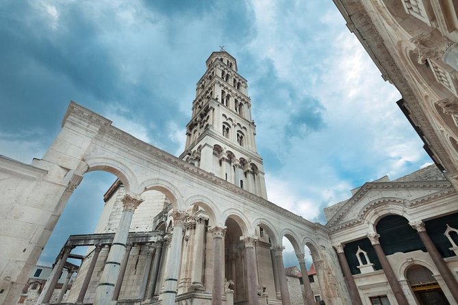 90-min Diocletian Palace Walking Tour - Peristil, the palace’s great gathering space