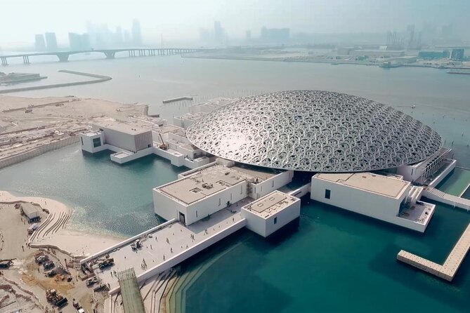 Abu Dhabi City Tour from Dubai: Qasr Al Watan, Emirates Palace, Mosque - Marina Mall is your practical lunch break