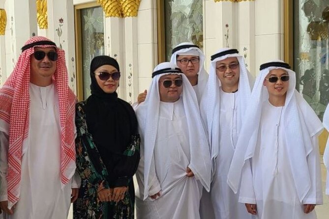 Abu Dhabi City Tour of Grand Mosque, Palace, Louvre, and Ferrari - Why this private Abu Dhabi tour works