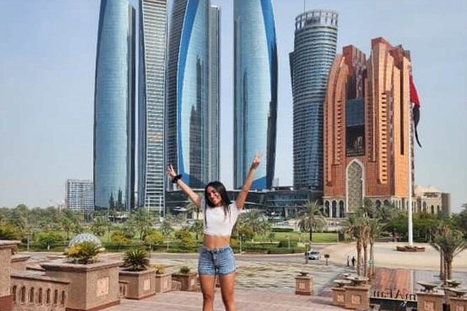 Abu Dhabi City Tour of Grand Mosque, Palace, Louvre, and Ferrari - The Grand Mosque sets the tone