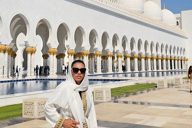 Abu Dhabi City Tour :Qasr Al Watan, Emirates Palace, Mosque - Heritage Village and the Corniche