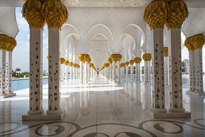 Abu Dhabi City Tour With Presidential Palace Entrance - Guided Tour - Ferrari World closes the sightseeing loop