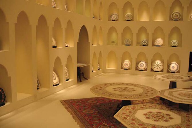 Abu Dhabi Grand Mosque, Etihad Towers & Royal Palace Visit from Dubai - Lunch at Marina Mall