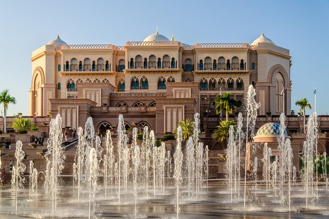 Abu Dhabi Private Tour with Qasr Al Watan & Gold Cappuccino at Emirates Palace - Qasr Al Watan: the day’s big interior visit