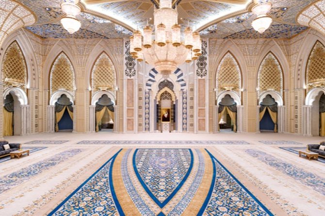 Abu Dhabi Sheikh zayed Mosque with Lunch, Louvre & Qasr Al Watan Palace - Who should book this private Abu Dhabi tour?