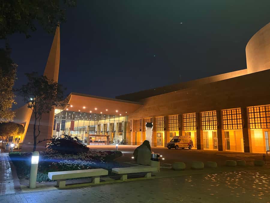 Al Masmak Fortress, Murabba Palace, and Souq Al Zal Tour - What Aziz adds to the experience