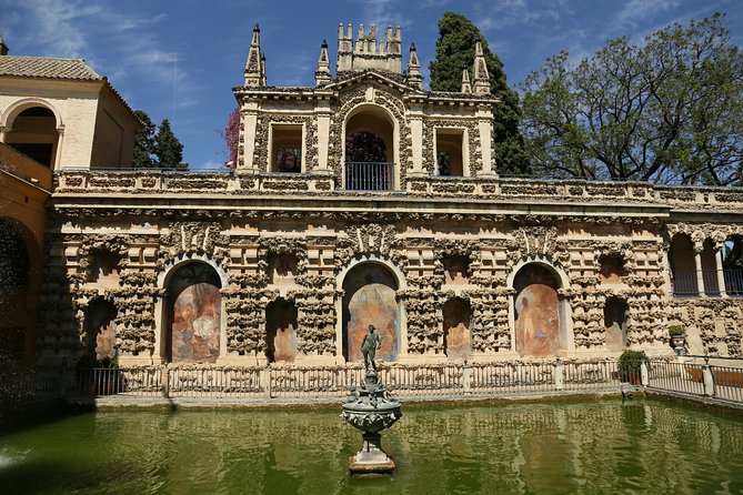 Alcazar and Cathedral Tour - A three-hour schedule with a fairly full pace