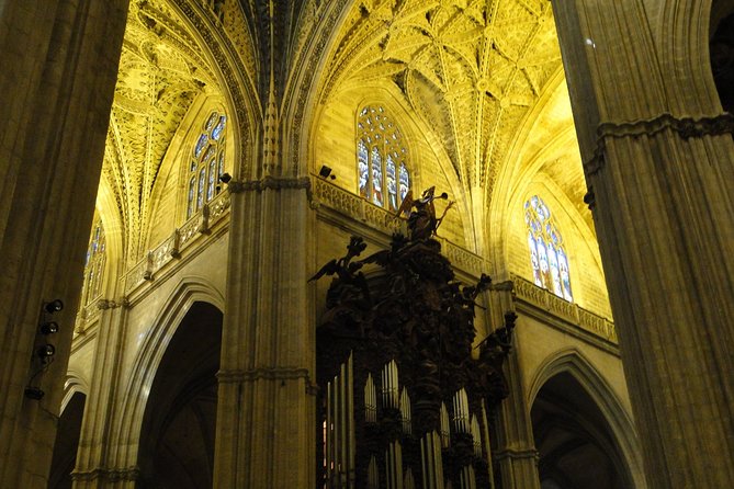 Alcazar & Cathedral of Seville Exclusive Group, max. 9 travelers - The Royal Alcazar: palaces shaped by two traditions