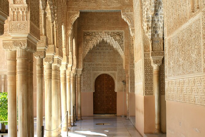 Alhambra and Nasrid Palaces: Skip-the-line Ticket and Local Guide - Who will appreciate this tour most?