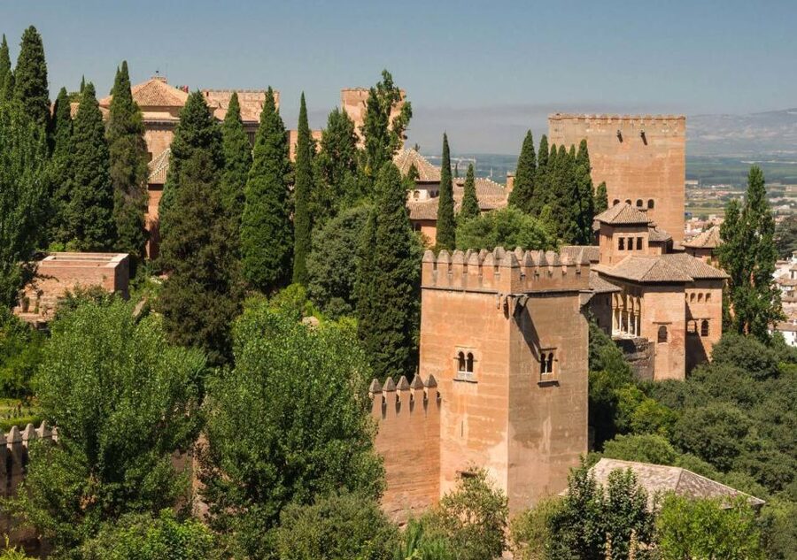 Alhambra & Generalife: Exclusive 3 hours Private Tour - The Nasrid Palaces: the artistic heart of the visit