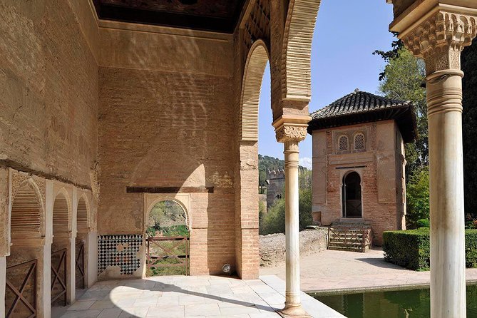 Alhambra Guided Tour & Albaicin Tour from Seville - The Alhambra is the reason to get the ticket right