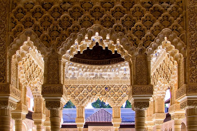 Alhambra Palace & Generalife Gardens daytrip from Roquetas, Aguadulce & Almeria - A full day from the Almeria coast