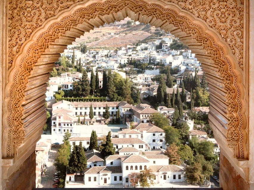 Alhambra Private Tour: Nasrid Palaces, Alcazaba & Generalife - Charles V Palace and the Christian chapter