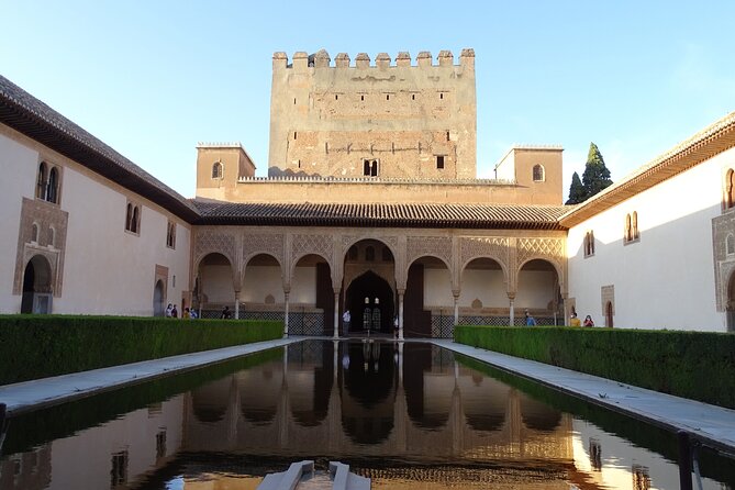Alhambra Private Tour: Secrets of the Alhambra - Why a private guide helps at the Alhambra