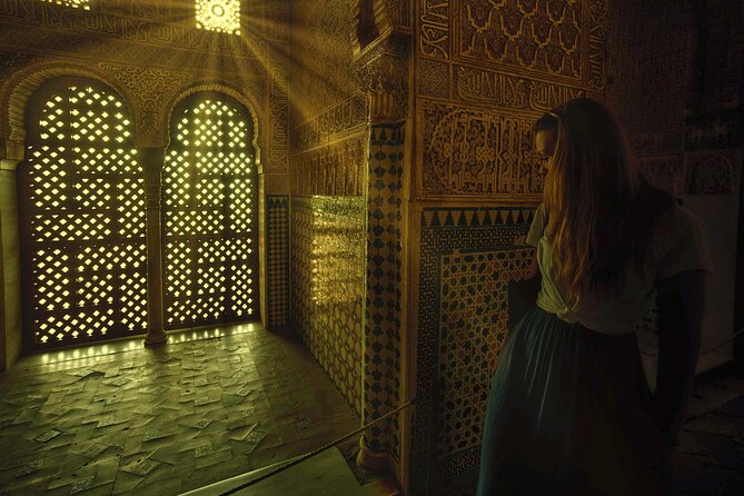 Alhambra Ticket with Audio Guide in Granada - Palace of Carlos V: a sharp change in style