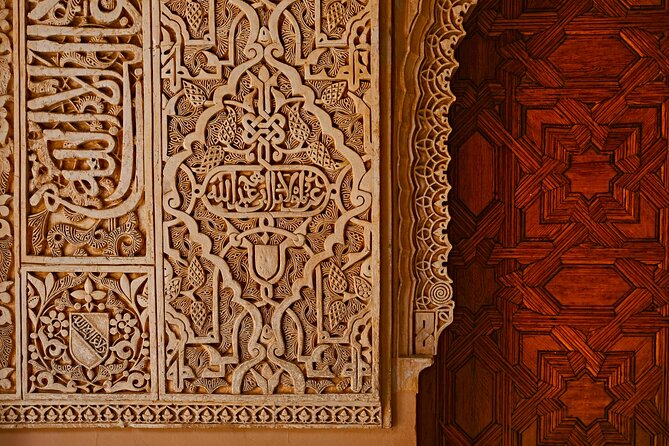 Alhambra Ticket with Audio Guide in Granada - Generalife Gardens and the Court of the Water Channel