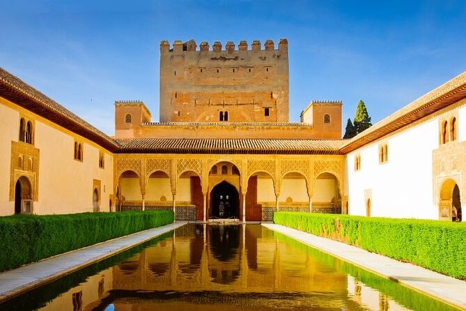 Alhambra: tour with Nasrid Palaces. Admission not included - Who gets the best value from this tour
