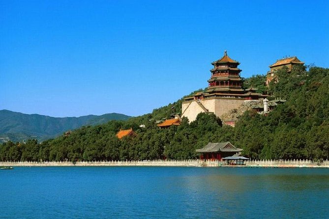 All Inclusive Private City Tour to Temple of Heaven, Tian'anmen Square Forbidden City and Summer Palace - Tiananmen Square: a short visit with major scale
