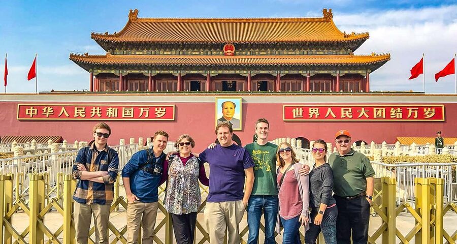 All-Inclusive Tour: Tiananmen Sq, Forbidden City, Great Wall - Mutianyu by cable car, chairlift, or toboggan
