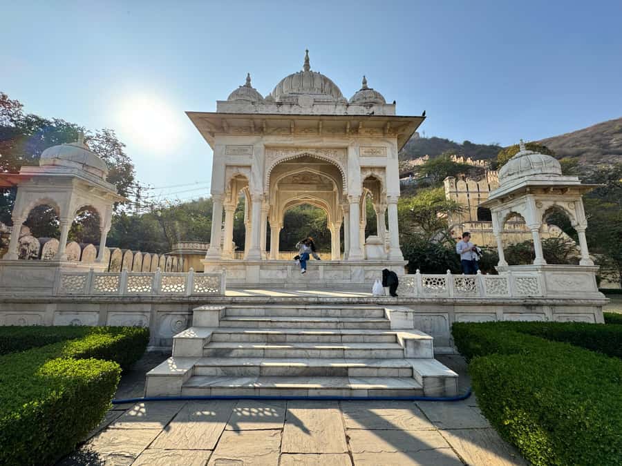 Amber Fort & Jaipur City Tour- Half or Full Day (with Guide) - Choosing the car, tuk-tuk, and guide