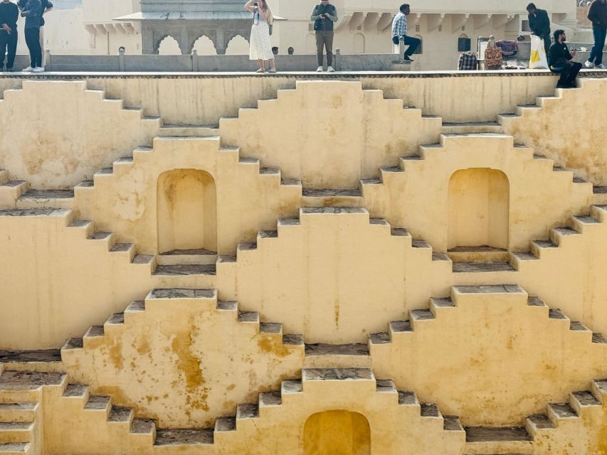 Amber Fort & Jaipur City Tour- Half or Full Day (with Guide) - Jantar Mantar and Jaipur’s serious side