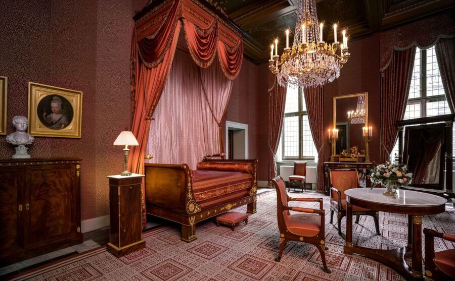 Amsterdam: Royal Palace Entry Ticket + Audio guide - How long should you plan?