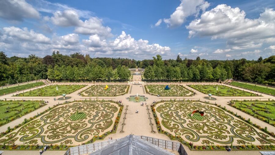 Apeldoorn: Het Loo Palace Entry Ticket - The rooftop view over the garden design