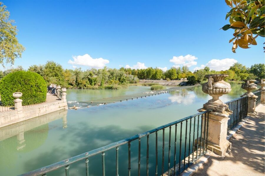 Aranjuez: Fast-Track Entry to the Royal Palace - Twenty Rooms With a Taste for Clocks