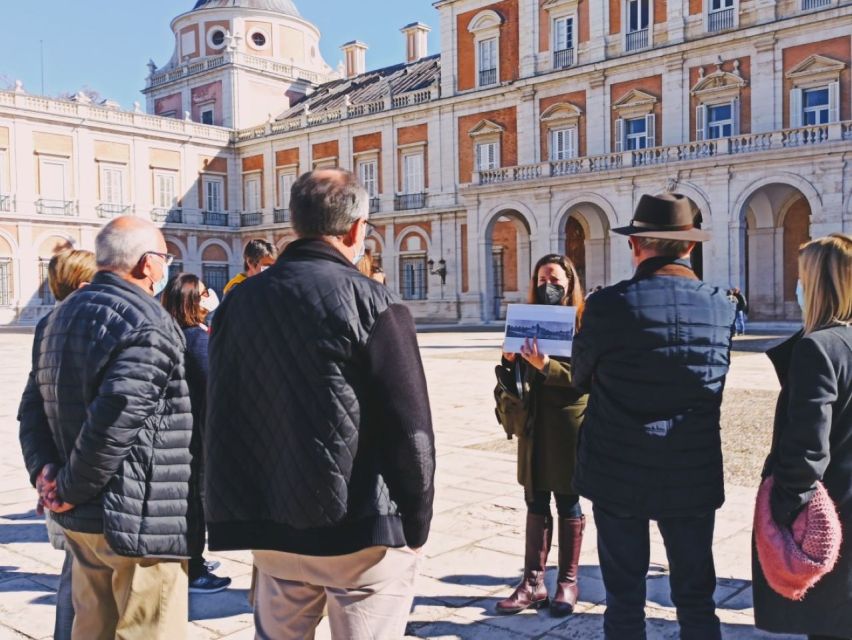 Aranjuez: Royal Palace Guided Tour - The Moorish Room and its neo-Nasrid design