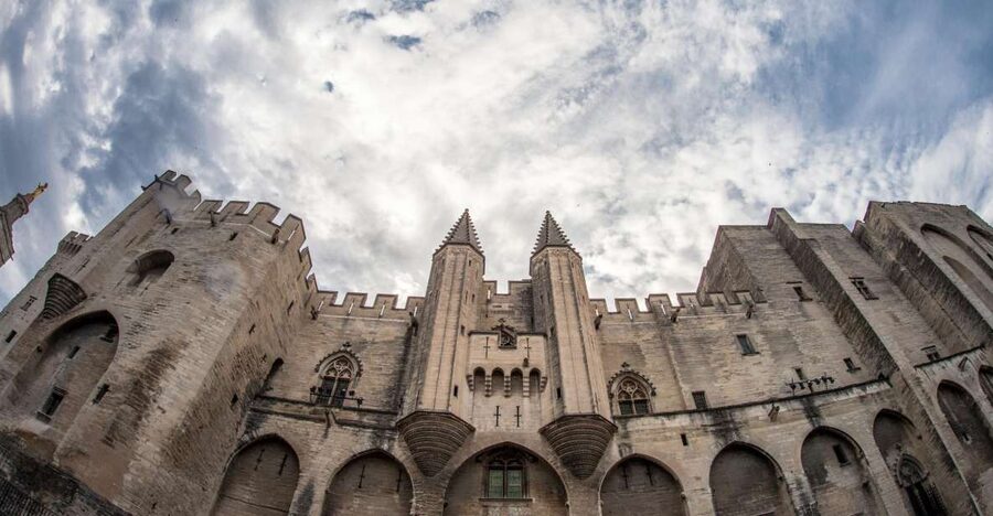 Avignon: City Walking Tour with Popes Palace Entry - Walking the walls and reaching the Rocher des Doms