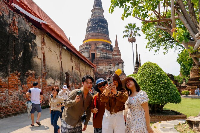 Ayutthaya Summer Palace and Temples Day Tour from Bangkok - What the $39.12 price really covers