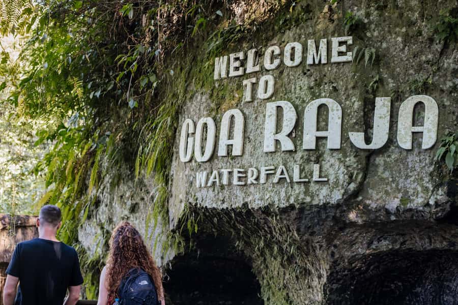 Bali: Lempuyang Quick Access, Waterfall, Water Palace & More - The long return and the right kind of guest