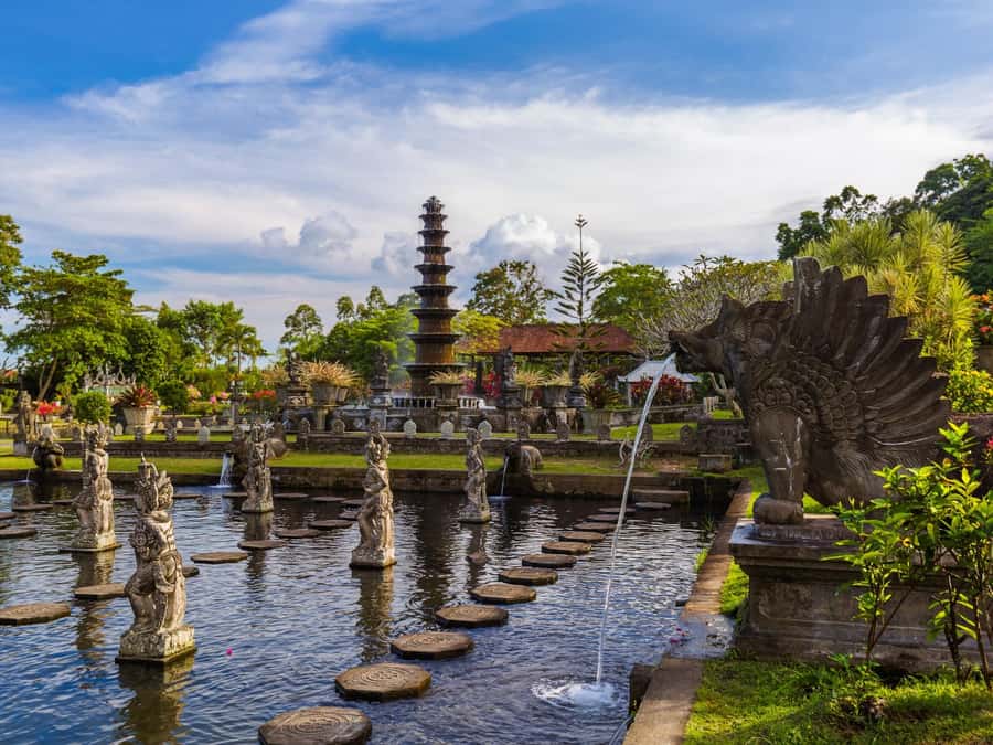 Bali: Lempuyang Temple, Water Palace, and Waterfall Tour. - What to bring and how to prepare