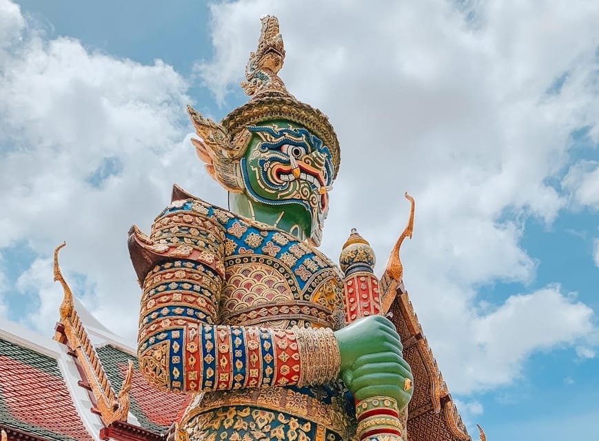 Bangkok: 2 Hours Grand Palace & Wat Pho Private Tour - Clothing, heat, and practical comfort