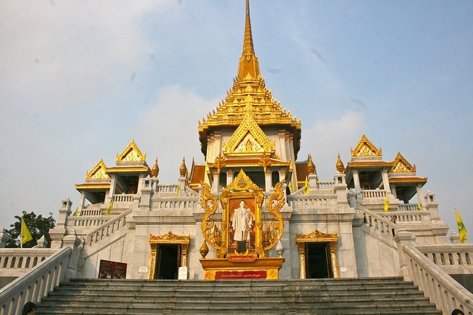 Bangkok City Highlights Tour: Grand Palace & Three Iconic Temples - Crossing to Wat Arun