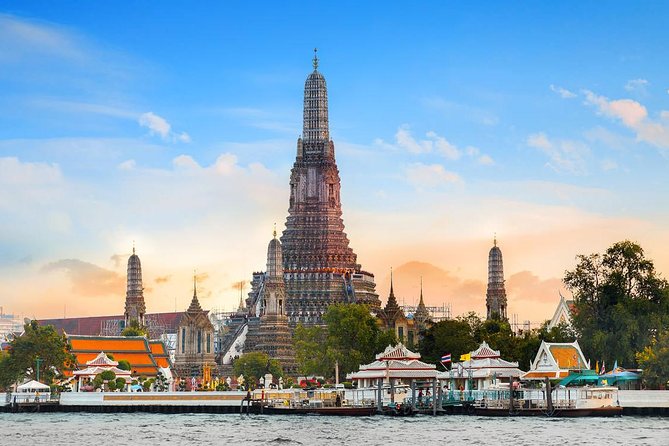 Bangkok City Highlights Tour: Grand Palace & Three Iconic Temples - Guides, vehicles, and the human side of the tour