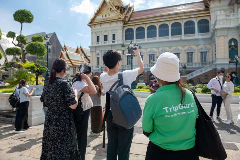 Bangkok: Grand Palace and Wat Phra Kaew Guided Walking Tour - Small group, private, or shared tour?
