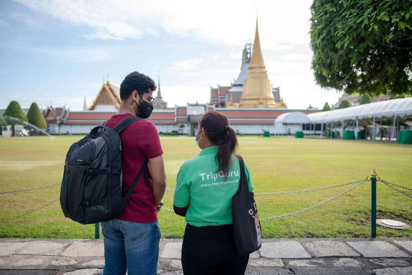 Bangkok: Grand Palace and Wat Phra Kaew Guided Walking Tour - Price and entrance fees: what is included