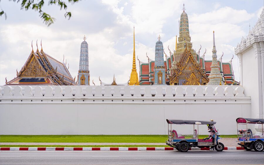 Bangkok: Grand Palace Skip-the-Line Entry Ticket - Fitting the Khon performance into your day
