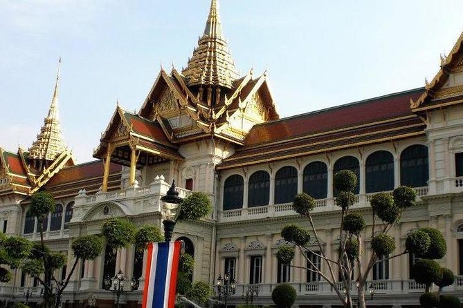 Bangkok Grand Palace Tour with Convenient Hotel Transfer - Wat Phra Kaew and the Emerald Buddha