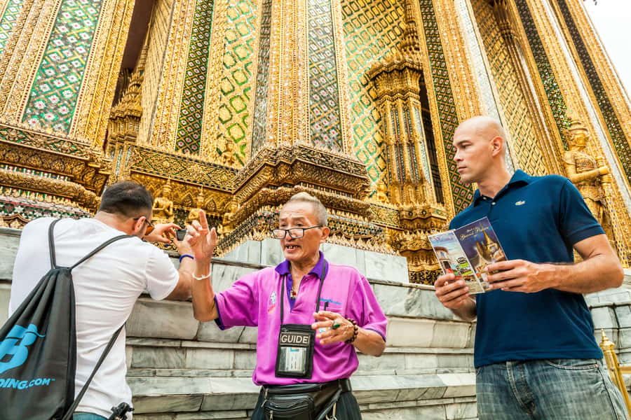 Bangkok: Grand Palace, Wat Pho, and Wat Arun Private Tour - Wat Pho and the reclining Buddha