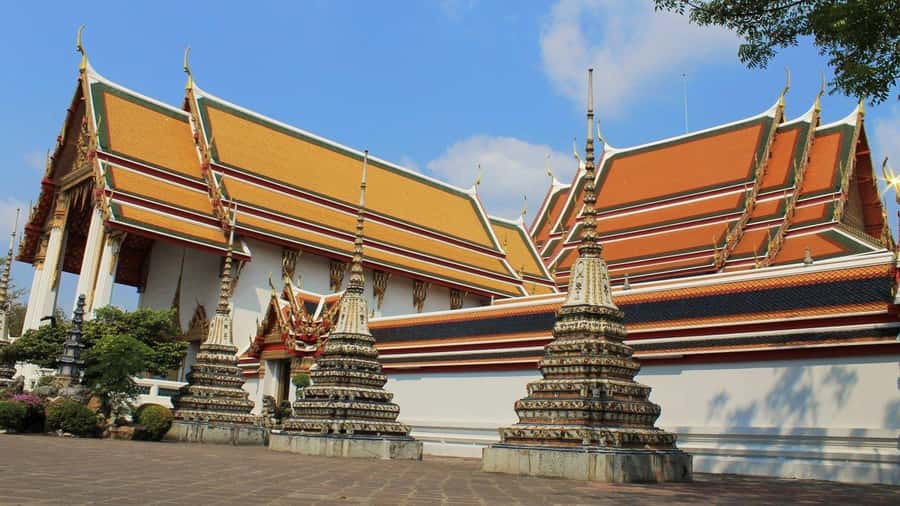 Bangkok: Grand Palace & Wat Pho Half-Day Private Tour - Wat Pho and the 151-foot Reclining Buddha