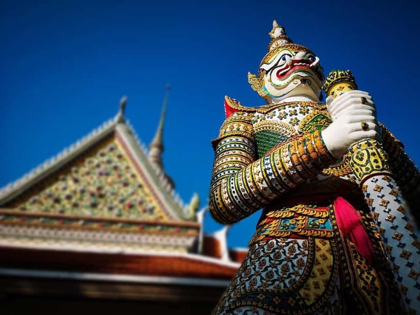 Bangkok: Grand Palace, Wat Pho, Wat Arun Sacred & Local Tour - Pak Khlong Talat, Bangkok’s flower market
