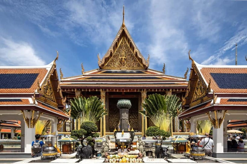 Bangkok: Grand Palace, Wat Pho, Wat Arun Sacred & Local Tour - The real cost and the value