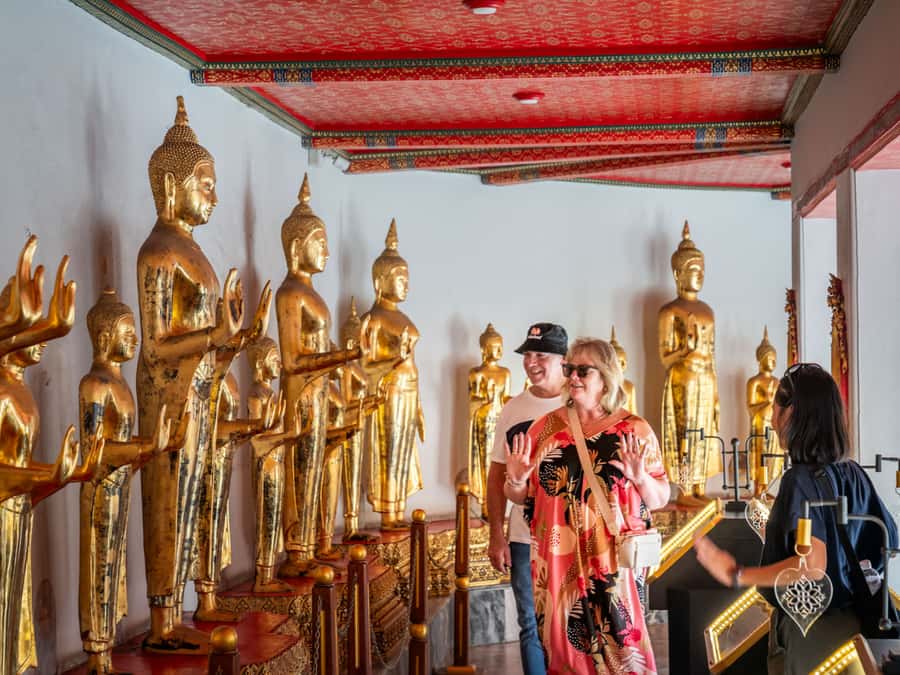 Bangkok: Grand Palace, Wat Pho with Mango Dessert Tastings - Meeting your guide at Sanam Chai MRT
